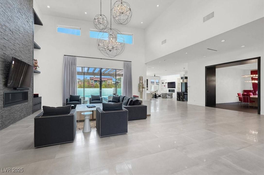Las Vegas, NV 89141,20 Pebble Hills CT