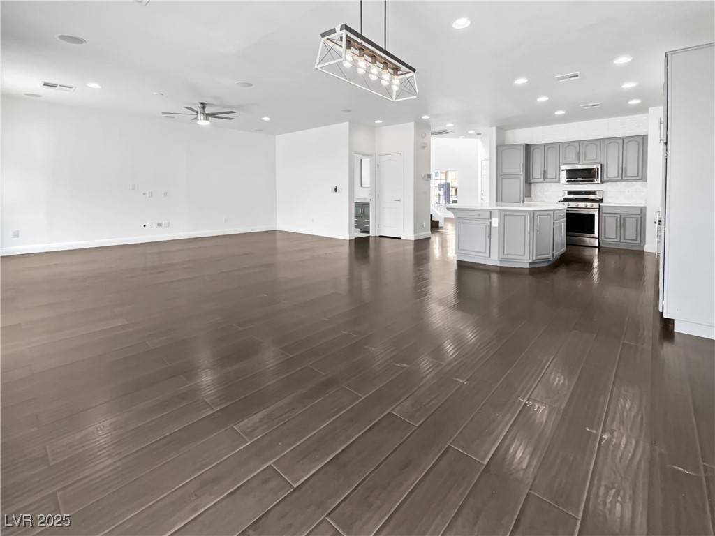 Las Vegas, NV 89166,7110 Brighton Village ST