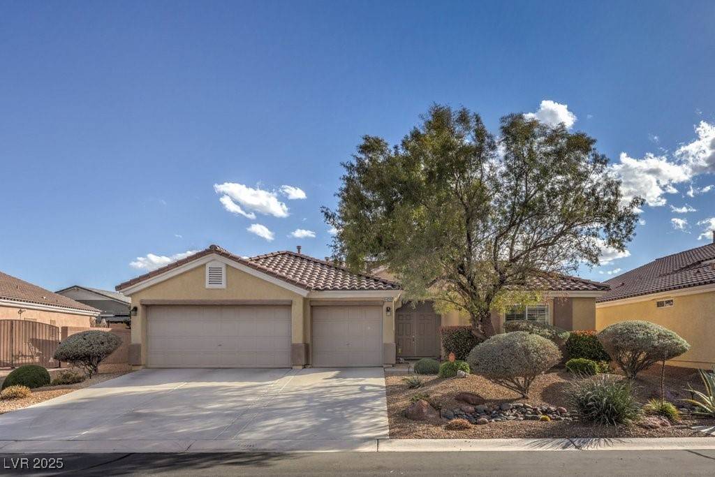 Las Vegas, NV 89130,6429 White Tiger CT