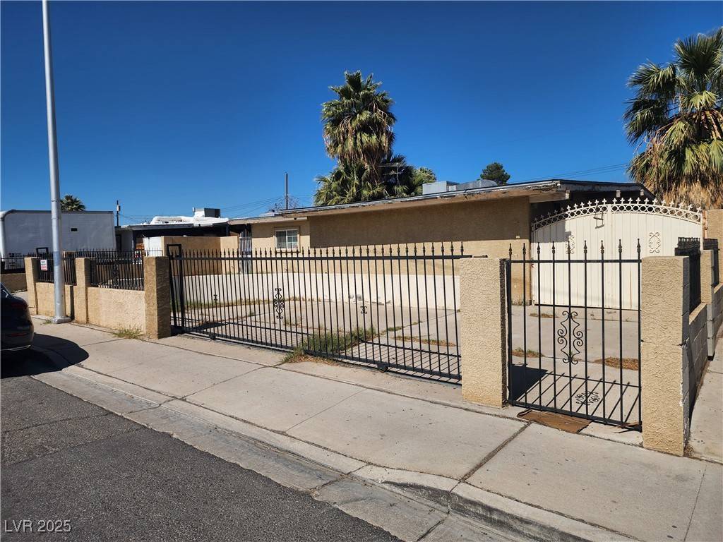 North Las Vegas, NV 89030,2746 E Owens AVE