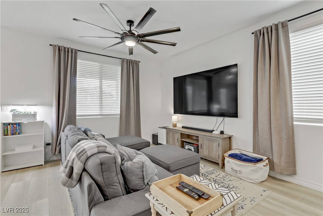 North Las Vegas, NV 89084,7122 Red Gulch ST