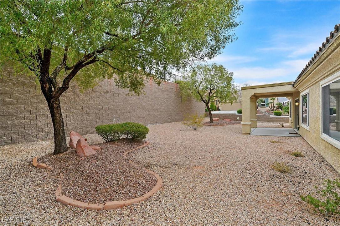Henderson, NV 89052,2084 Fort Halifax ST