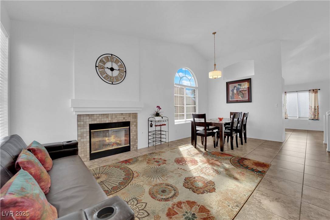 Las Vegas, NV 89149,7709 Sandridge CT