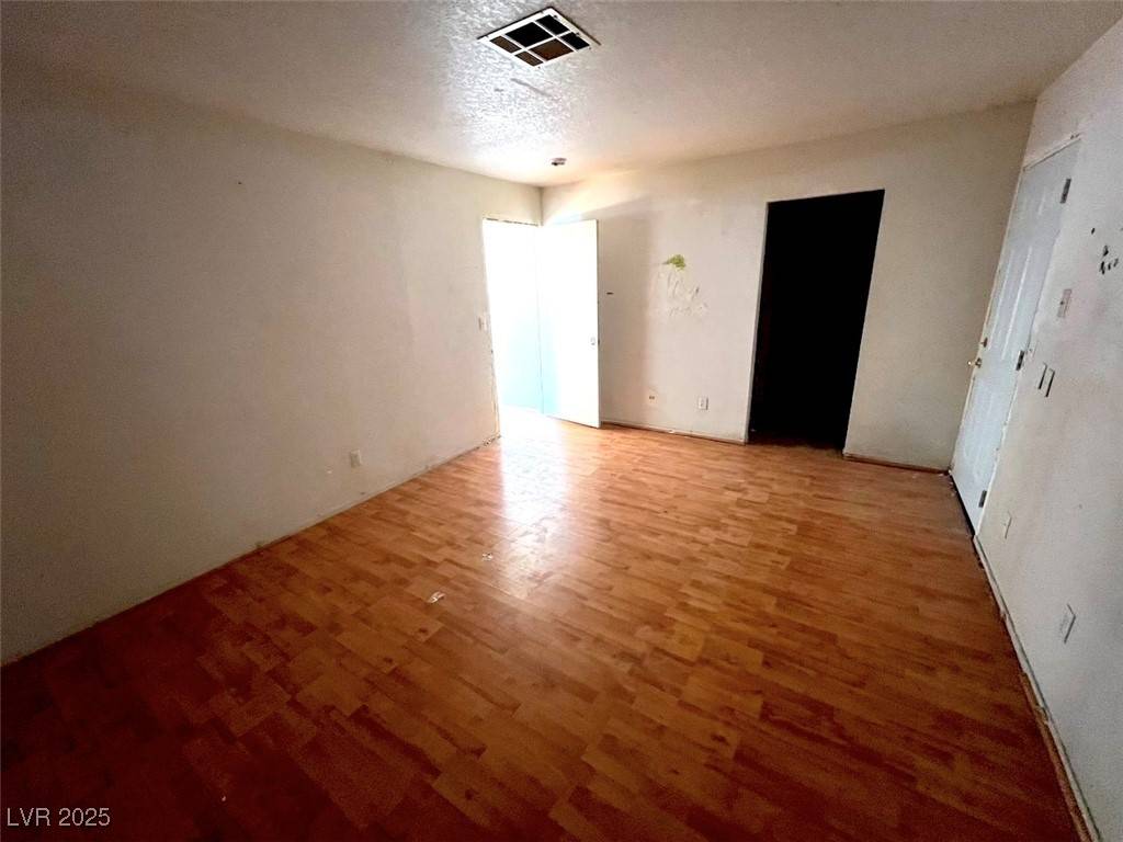 Las Vegas, NV 89104,2228 Saint Paul WAY
