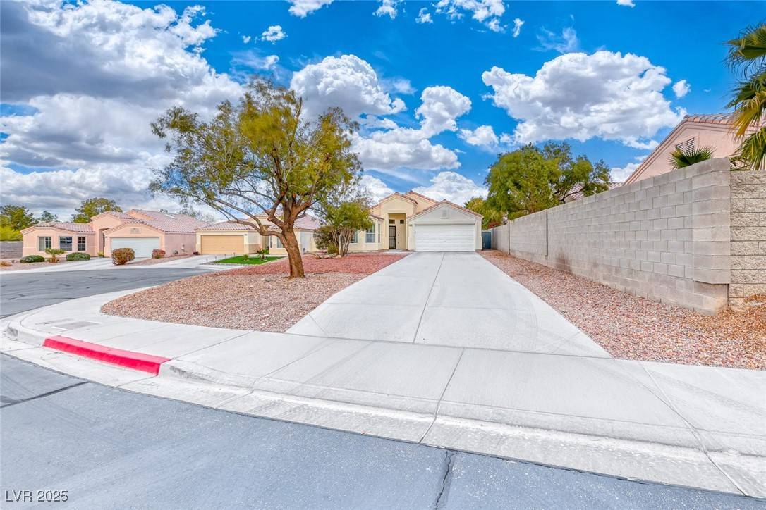 Henderson, NV 89052,1516 Dusty Canyon ST