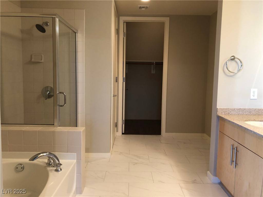 Las Vegas, NV 89101,353 E Bonneville AVE #621