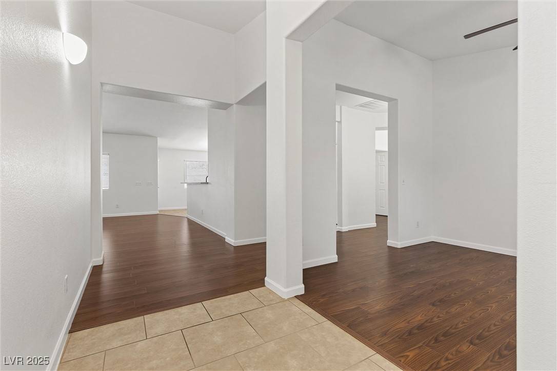 Las Vegas, NV 89122,5577 Golden Leaf AVE