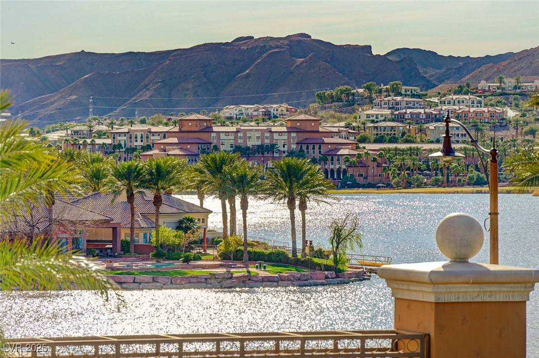 Henderson, NV 89011,15 Via Mantova #308