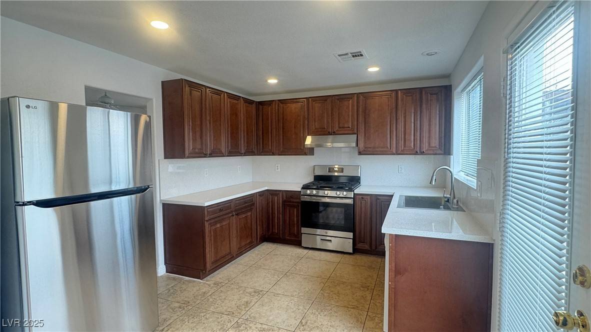Las Vegas, NV 89147,4272 Sky Sands ST
