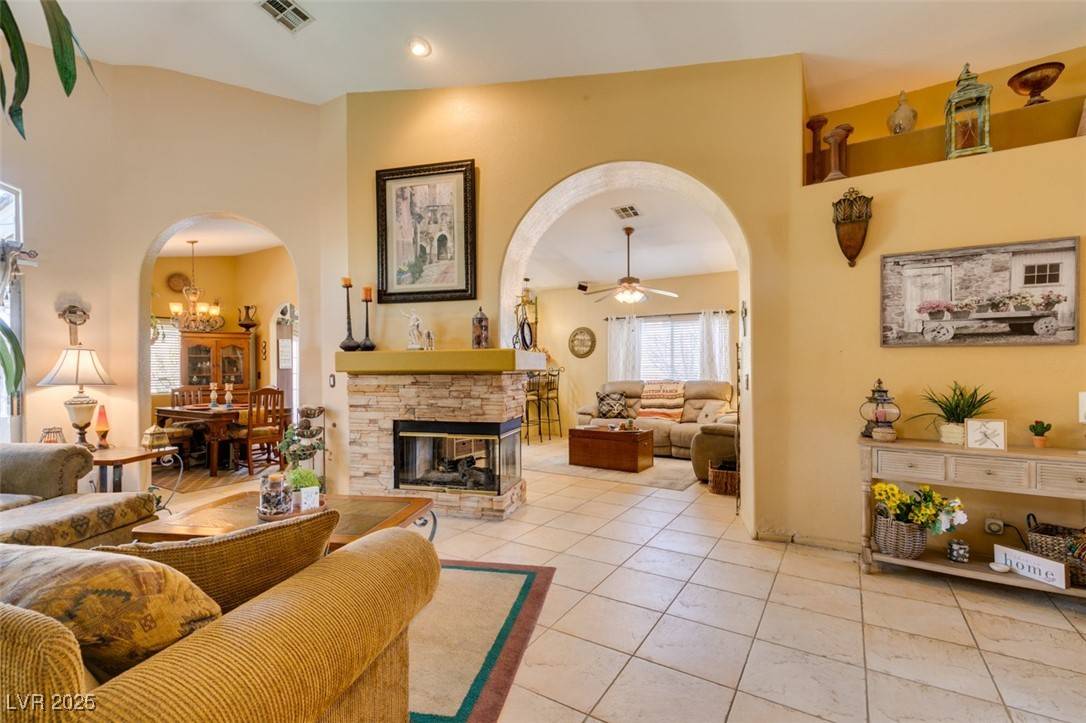 Henderson, NV 89052,489 Beaconwood ST