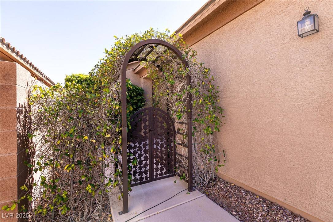 North Las Vegas, NV 89084,4125 Gliding Gulls AVE