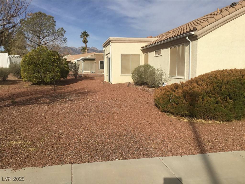Las Vegas, NV 89134,8501 Stan Crest DR