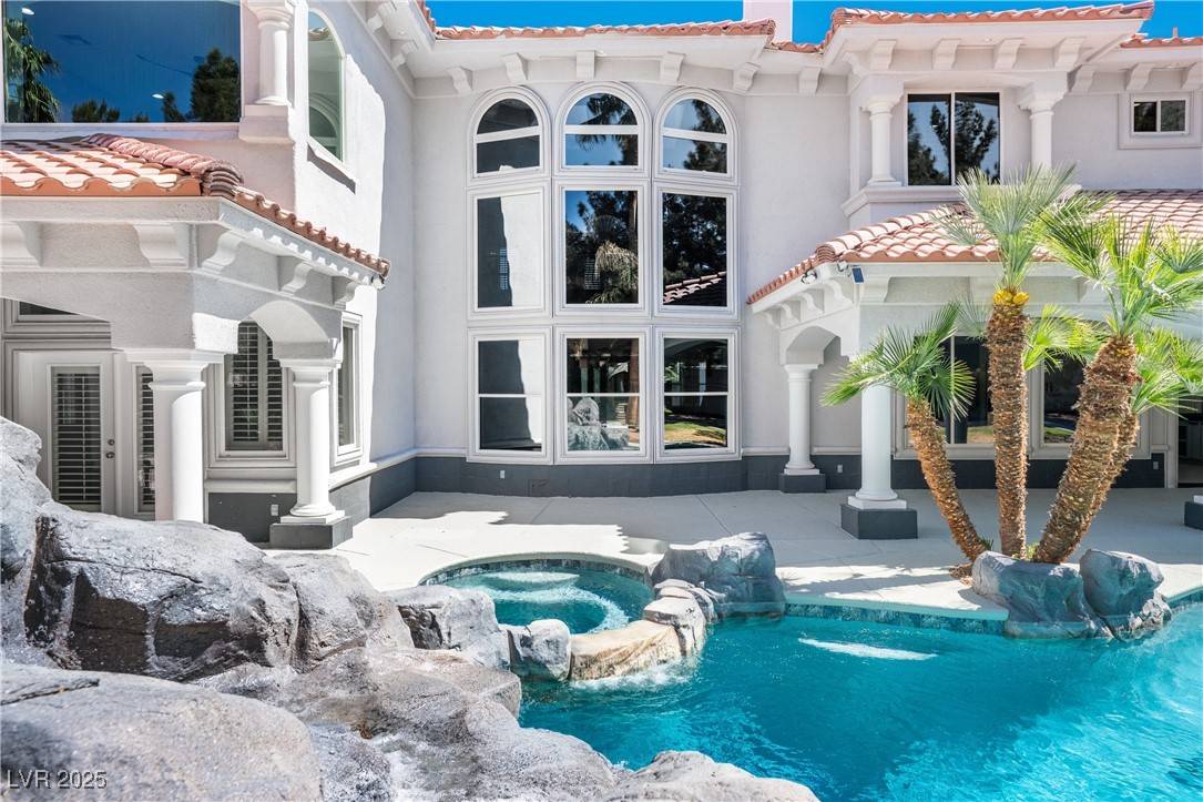 Las Vegas, NV 89120,3465 Pama LN