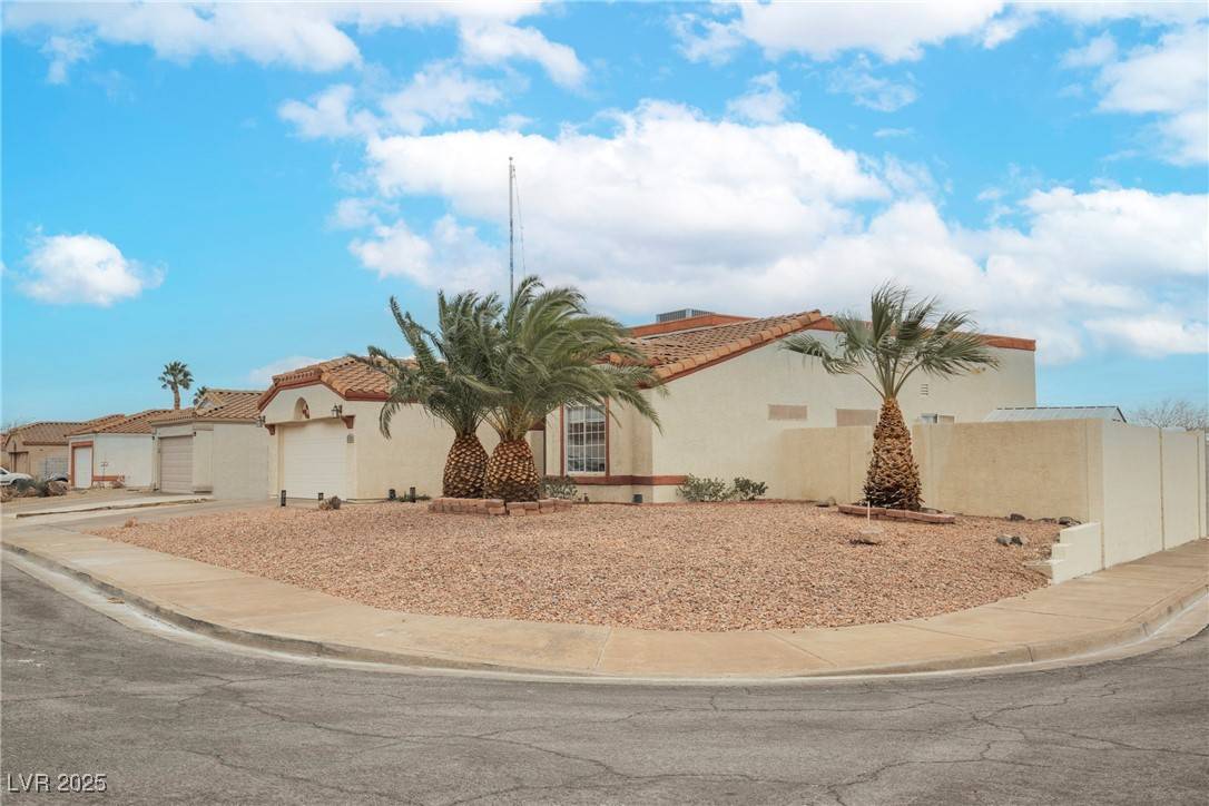 Henderson, NV 89015,430 Nancy DR