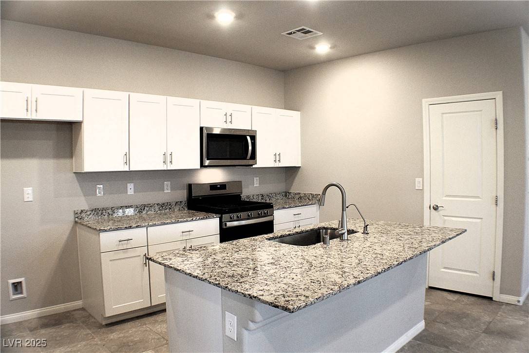 Henderson, NV 89044,12800 Oceano Dunes CT
