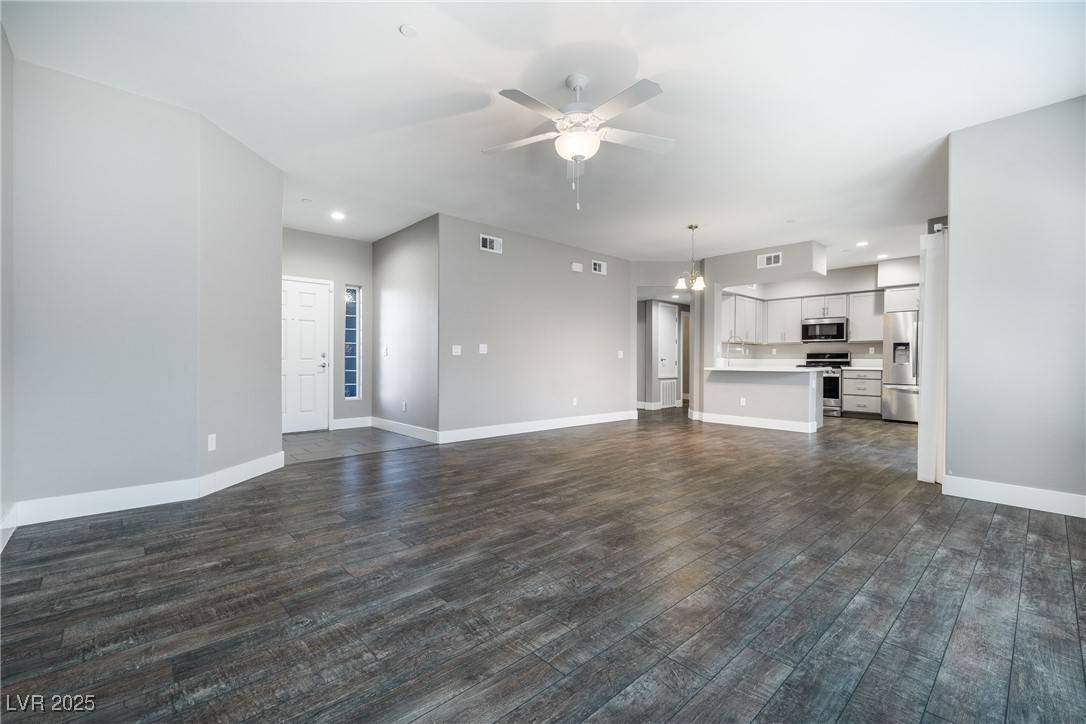 Las Vegas, NV 89138,11890 Tevare LN #1098