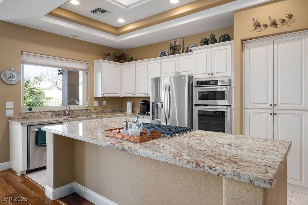 Las Vegas, NV 89134,10640 Mission Lakes AVE