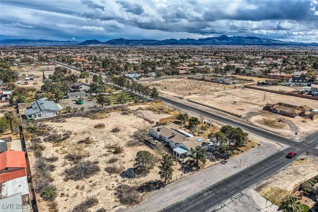 Las Vegas, NV 89123,220 E Robindale RD