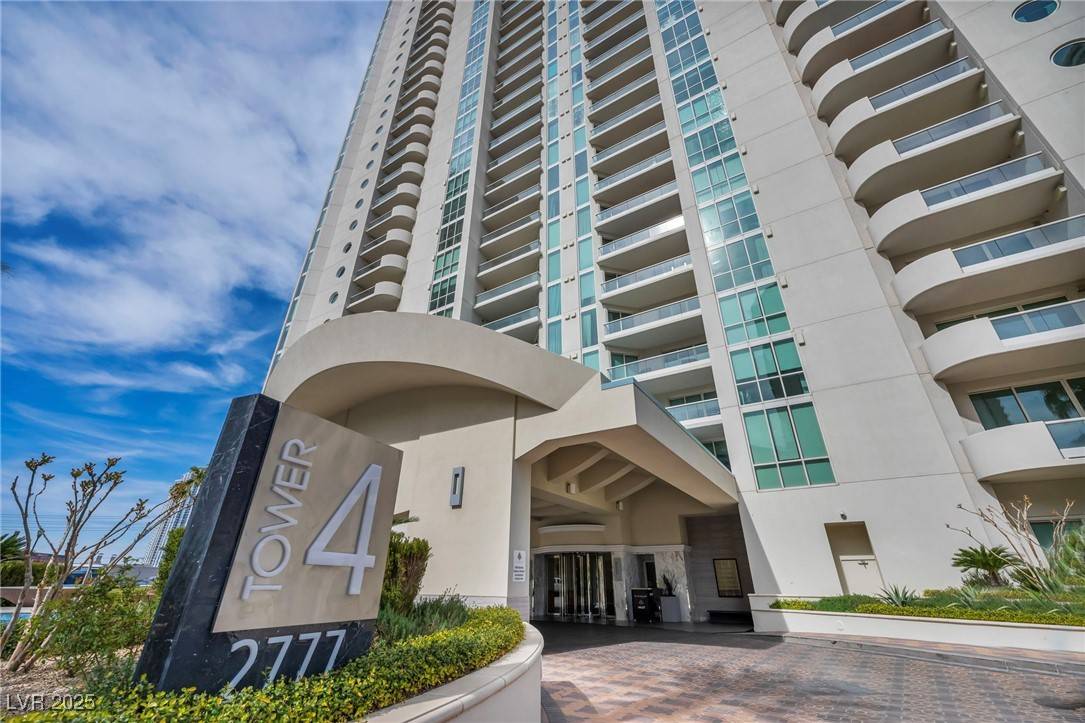 Las Vegas, NV 89109,2777 Paradise RD #301