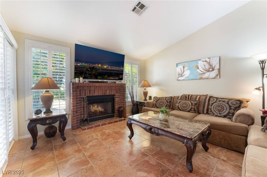 Las Vegas, NV 89117,3040 Ocean Port DR