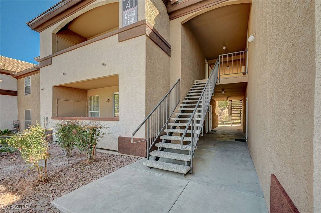 Henderson, NV 89012,231 W Horizon Ridge Pkwy #426