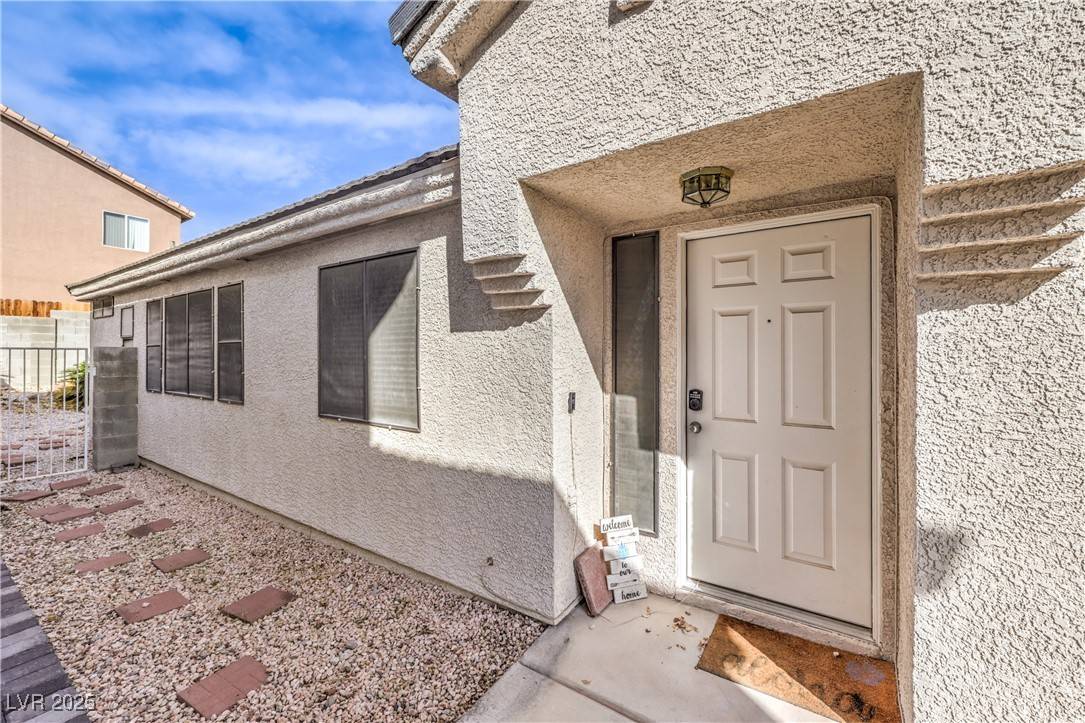 Las Vegas, NV 89147,4381 Coyote Crest CT