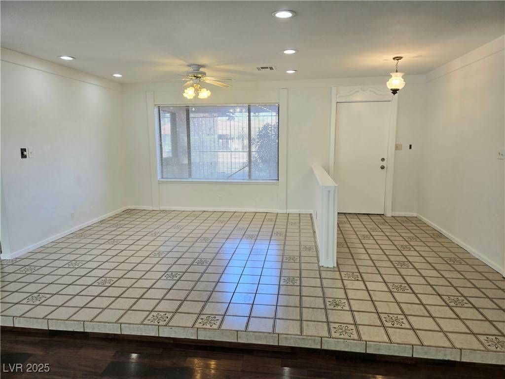 Las Vegas, NV 89120,3489 Rawhide ST