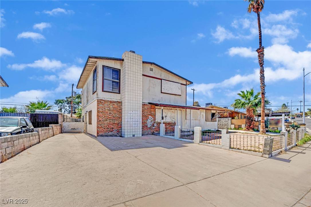 Las Vegas, NV 89102,3009 Merritt AVE