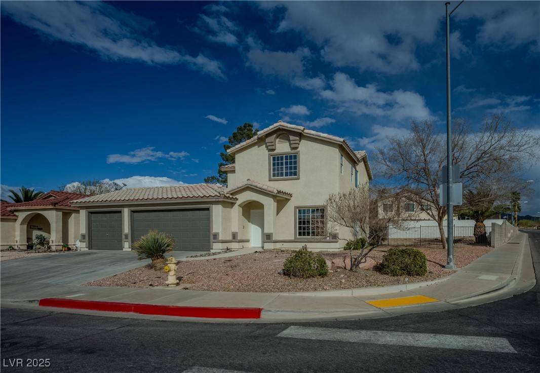 Henderson, NV 89015,172 Cloudcrest DR