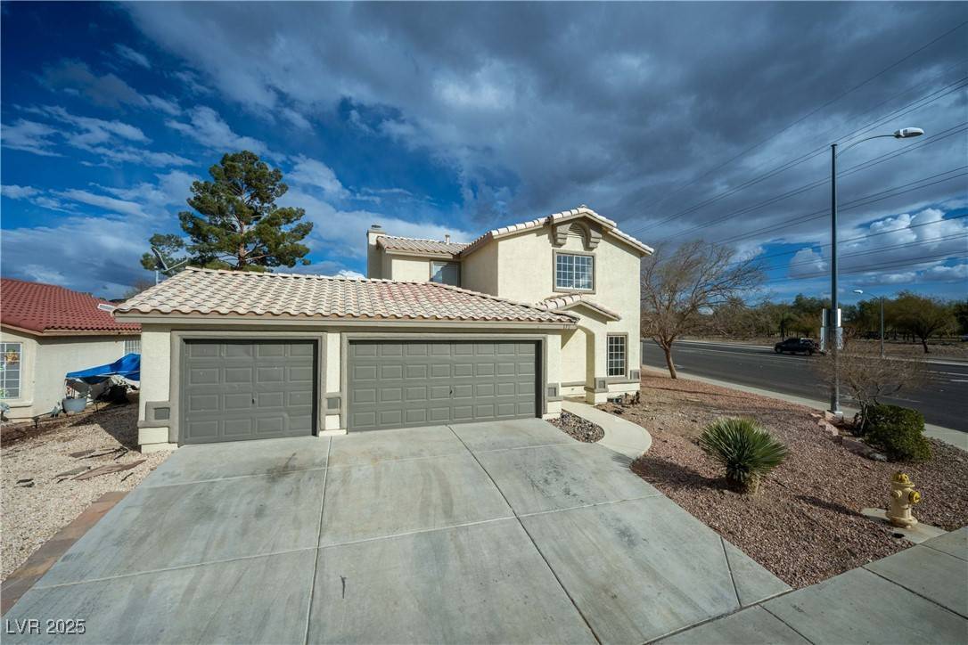 Henderson, NV 89015,172 Cloudcrest DR
