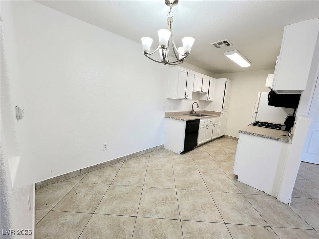 Las Vegas, NV 89115,4730 CRAIG RD #2069