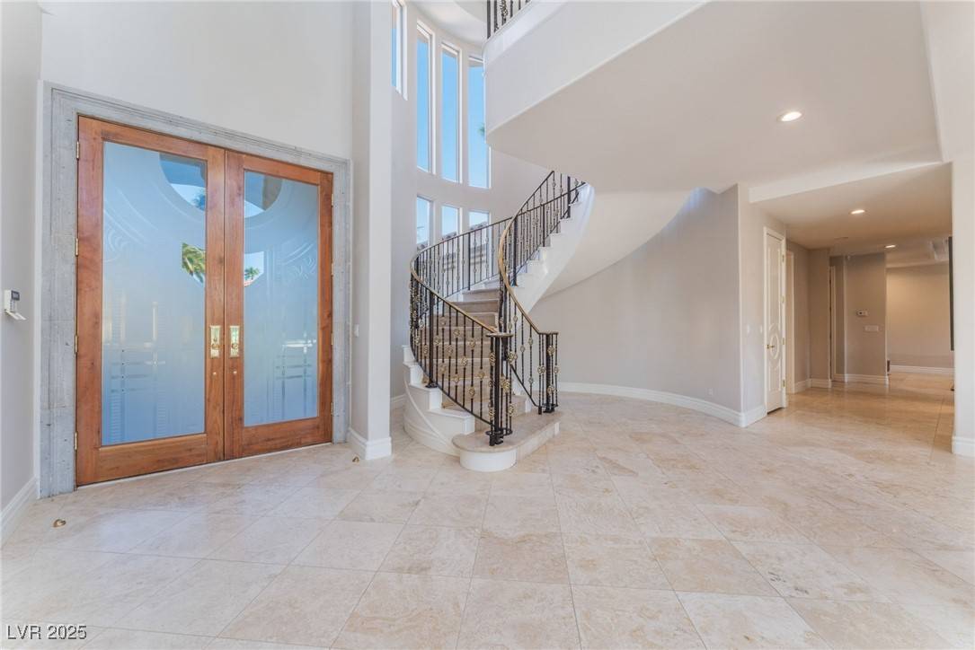 Las Vegas, NV 89117,2221 Glenbrook WAY