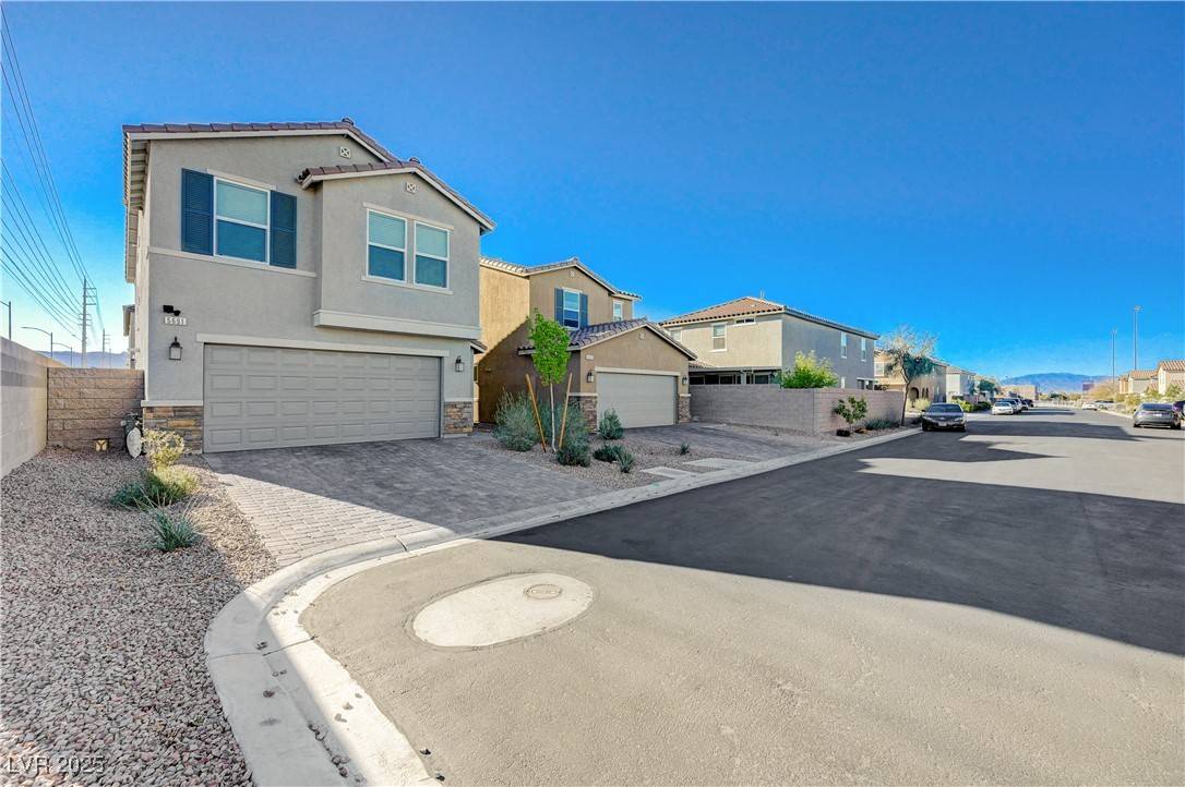 Las Vegas, NV 89113,5691 Tinar ST