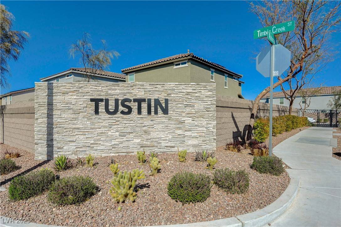 Las Vegas, NV 89113,5691 Tinar ST