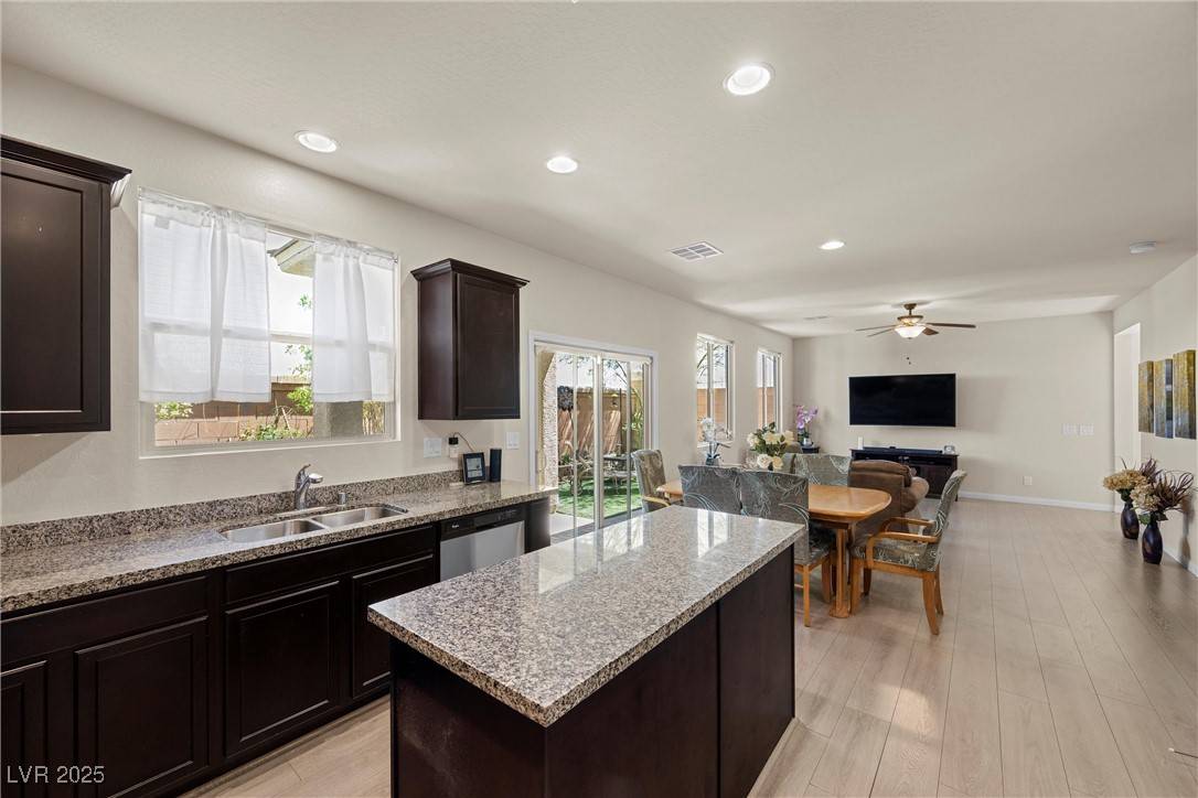 Las Vegas, NV 89148,168 Springhouse ST