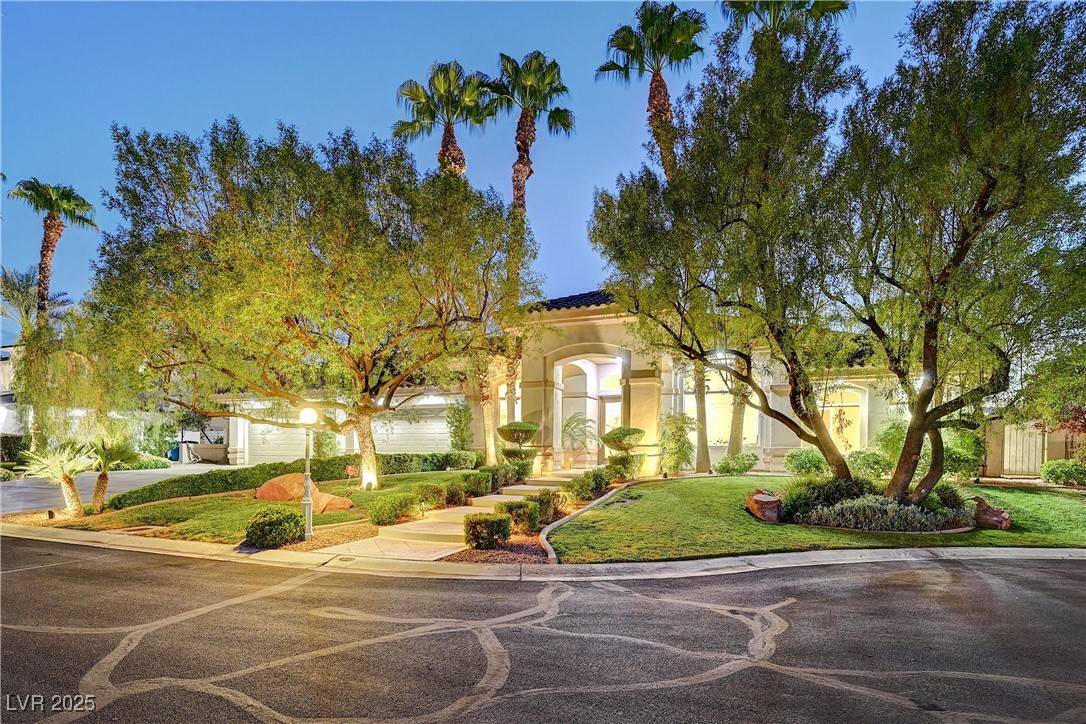 Las Vegas, NV 89117,1841 Newport Bay DR