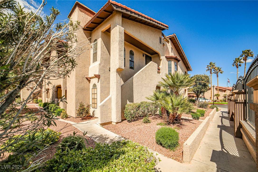 Las Vegas, NV 89103,4083 Nook WAY #D