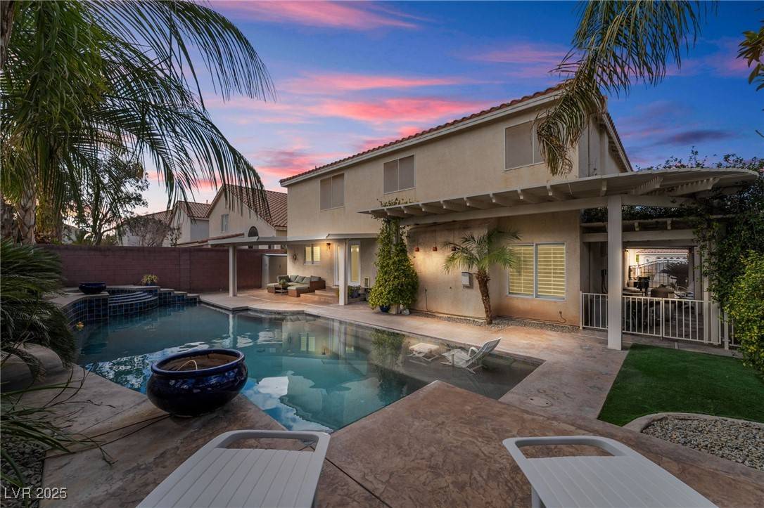Las Vegas, NV 89139,6727 Enchanted Cove CT