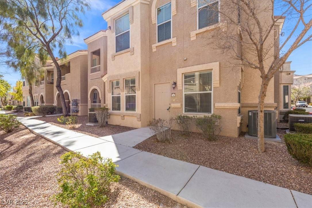 Las Vegas, NV 89129,10550 W Alexander RD #1116