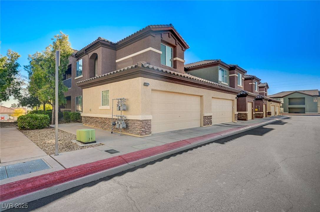 Las Vegas, NV 89117,8324 W Charleston BLVD #2022