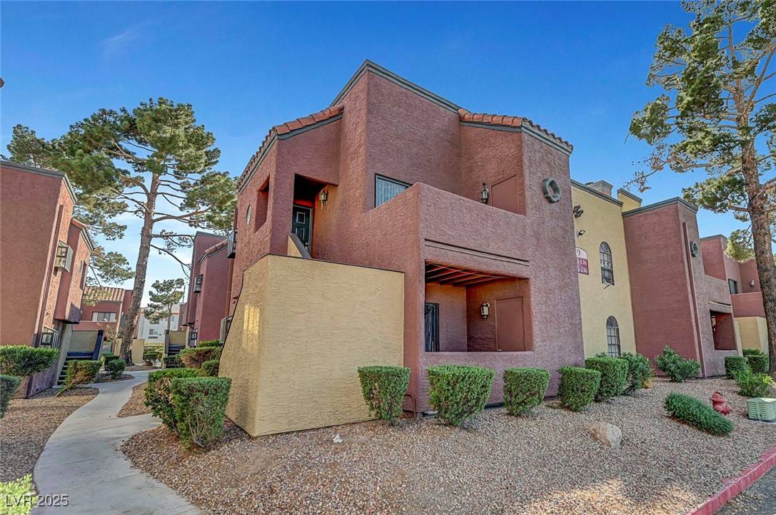Las Vegas, NV 89121,4050 Pacific Harbors DR #233