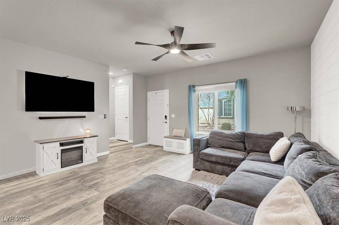 North Las Vegas, NV 89084,7305 Halo Falls ST
