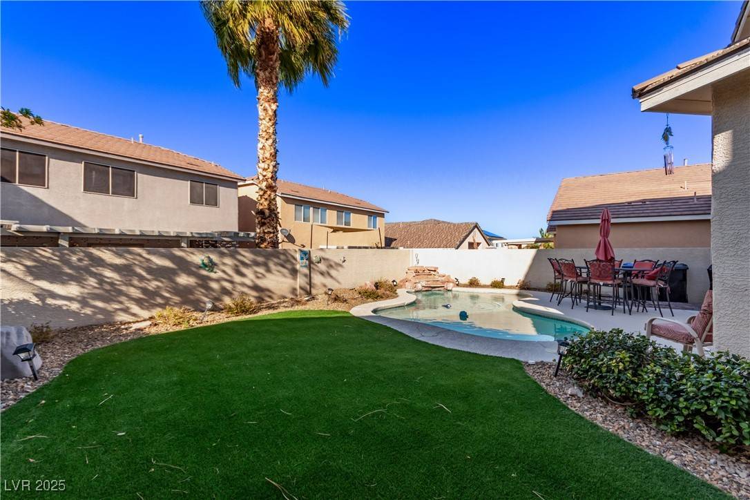 Las Vegas, NV 89143,9020 Loggers Mill AVE
