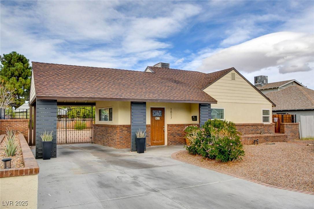 Las Vegas, NV 89104,1017 E Oakey BLVD