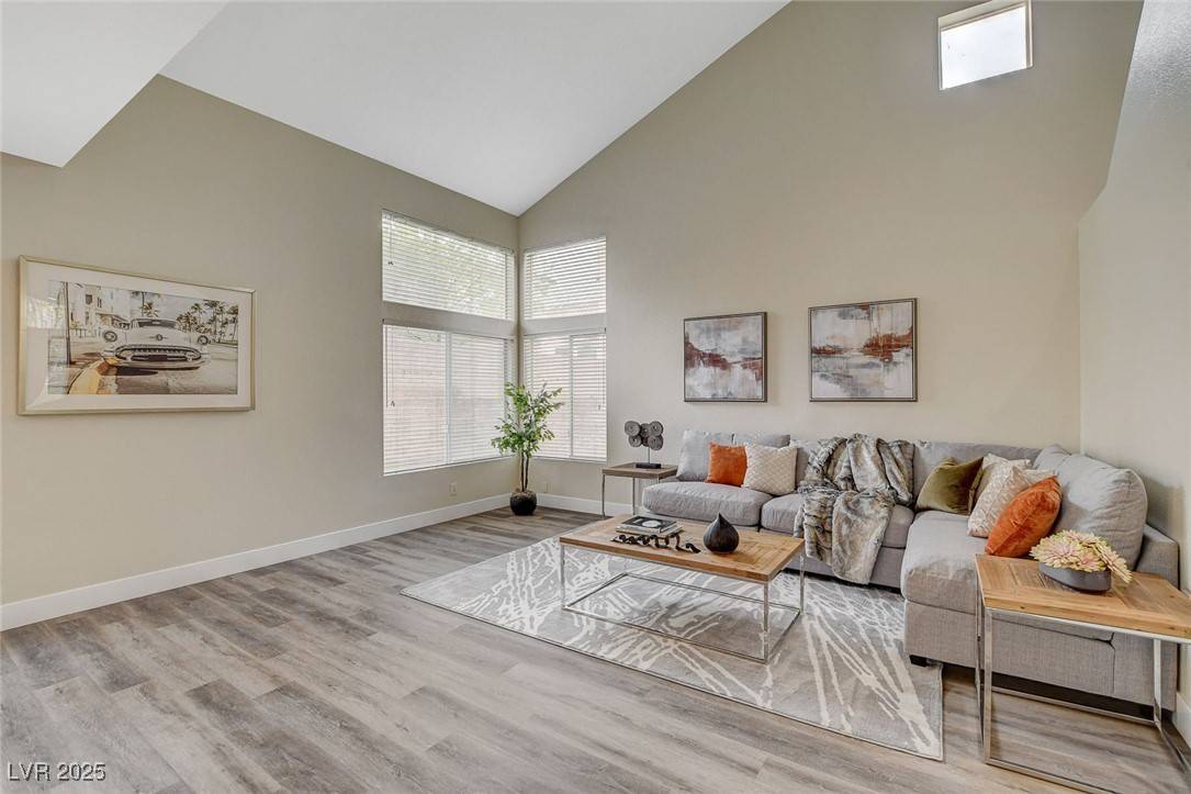 Las Vegas, NV 89134,2033 Shining Feather LN