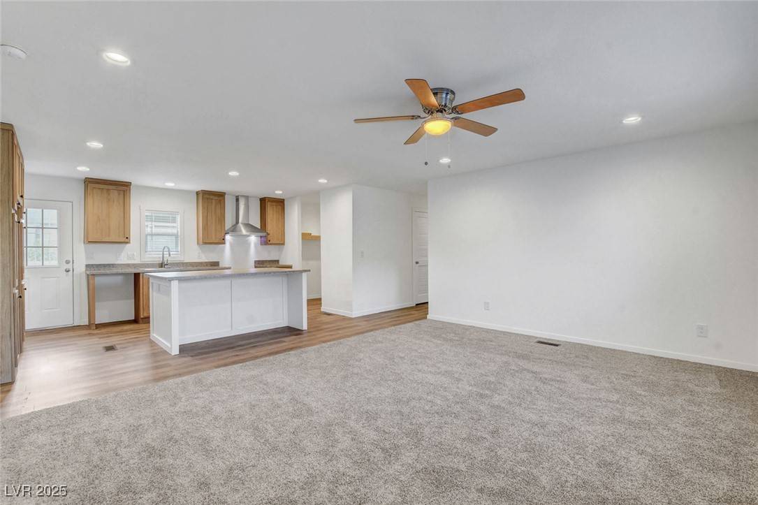 Las Vegas, NV 89121,4697 Esplanade WAY