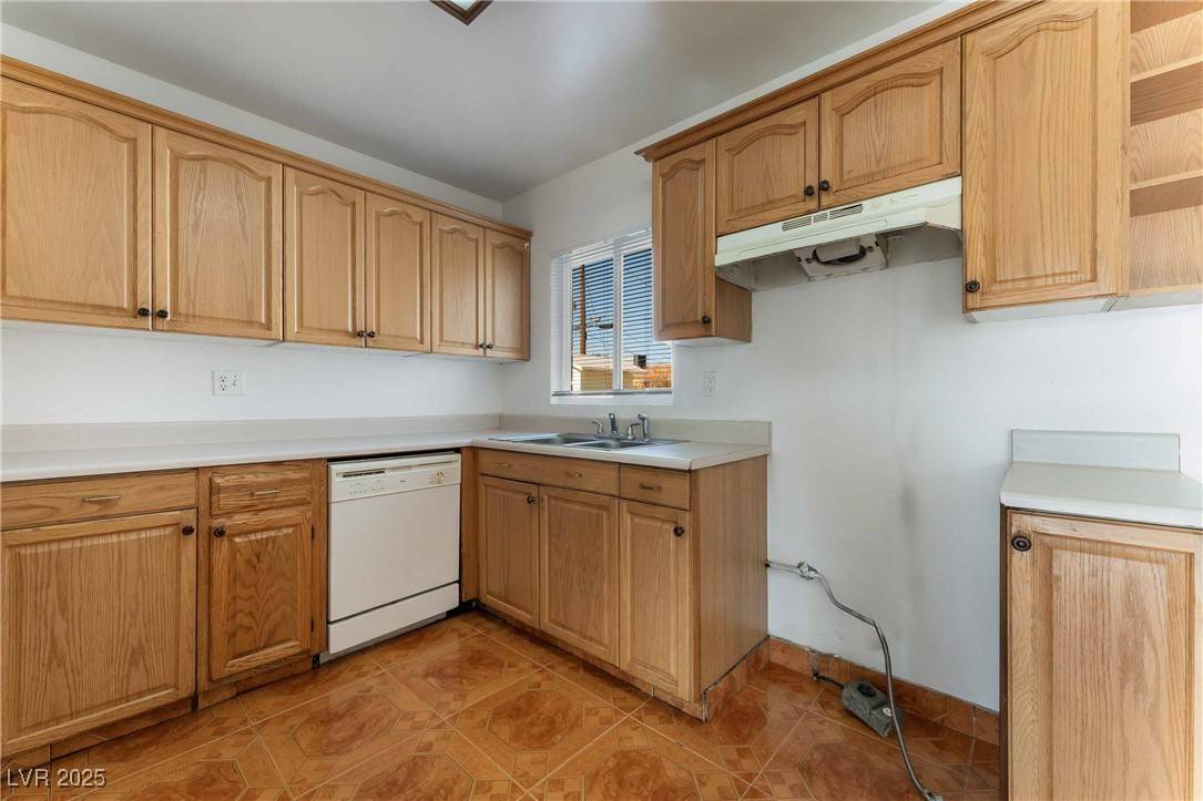 Las Vegas, NV 89107,4306 BAXTER PL