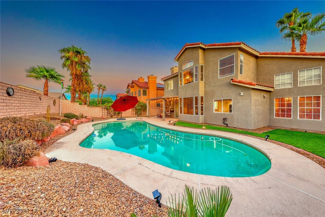 Las Vegas, NV 89147,8240 Campana DR