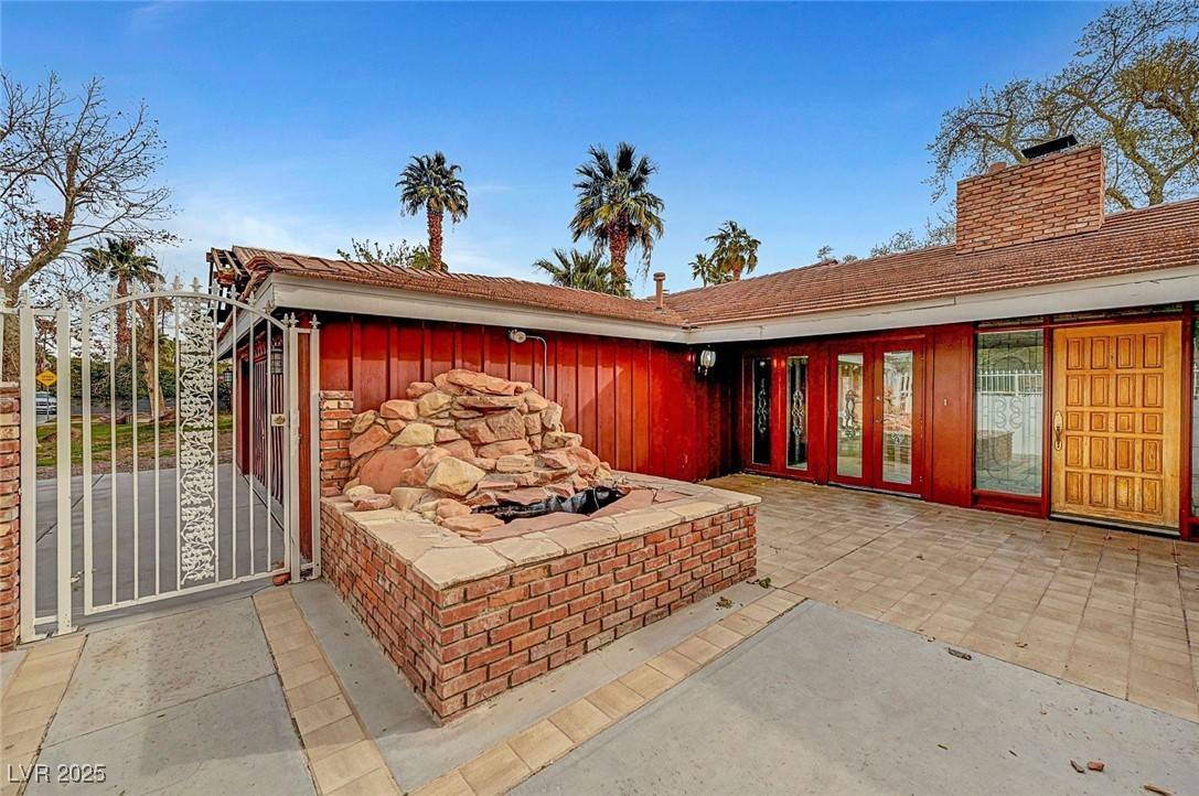 Las Vegas, NV 89104,1801 S 15th ST