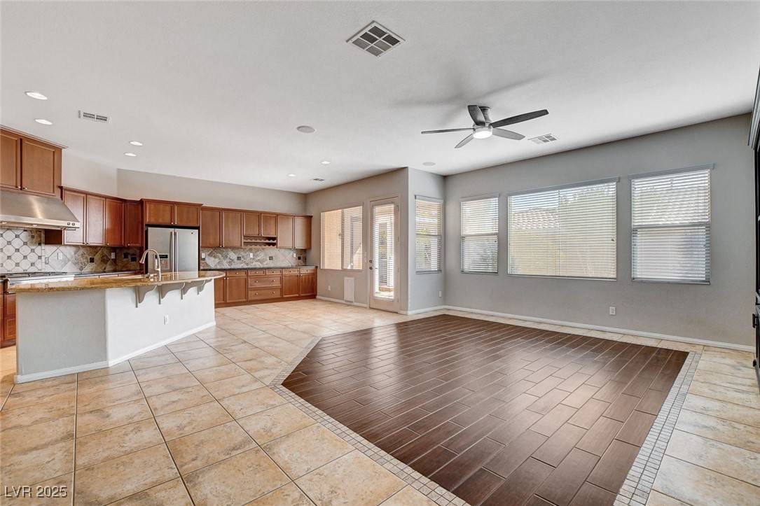 Las Vegas, NV 89149,9359 Brownstone Ledge AVE